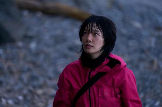 드라마 '오징어 게임'의 북한 이탈 주민 핑크 가드 노을(박규영). 넷플릭스 제공