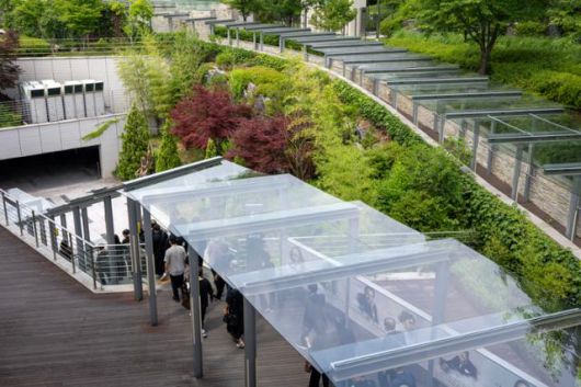 서울 서초구 서울추모공원은 시신을 화장하는 곳. '화장'이란 말을 감추고 공원처럼 꾸민 건 죽음이 여전히 두려운 것, 피하고 싶은 것이라서다. 박시몬 기자