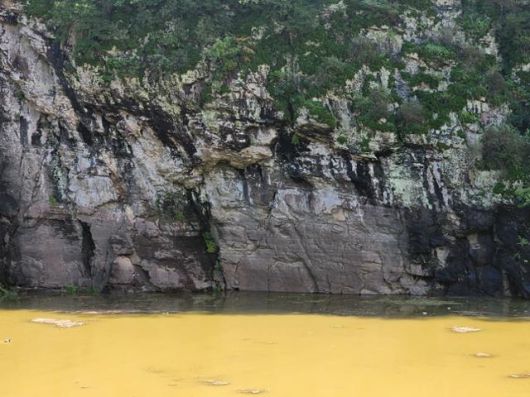 제6호 태풍 카눈이 상륙한 이튿날인 2023년 8월 11일 오전 울산 울주군 언양읍 반구대 암각화가 절반가량 물에 잠겨 있다. 울주=연합뉴스