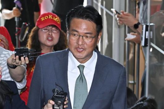 김태효 전 국가안보실 1차장이 11일 채 상병 사건과 관련해 피의자 조사를 받기 위해 서울 서초구 채 상병 특별검사팀 사무실 출석하고 있다. 정다빈 기자