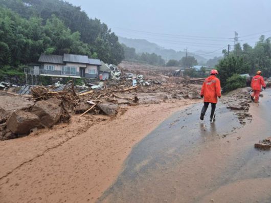 한국일보