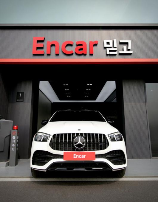 엔카닷컴은 애플리케이션(앱) 하나로 차를 사고파는 모든 과정을 해결할 수 있다. 엔카닷컴 제공