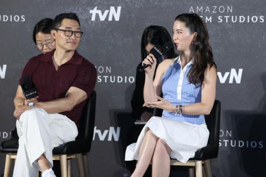 배우 레이나 하디스티가 21일 서울 CGV용산아이파크몰에서 열린 영화 '버터플라이' 기자간담회에서 인사말을 하고 있다. 연합뉴스