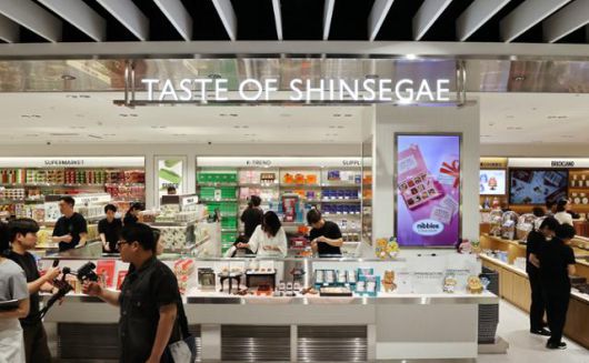 신세계면세점이 7월 18일 명동점에서 새로 문을 연 테이스트오브신세계. 연합뉴스