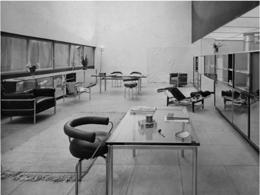 샤를로트 페리앙과 르 코르뷔지에, 피에르 잔느레가 1929년 프랑스 미술전 '살롱 도톤'에서 선보인 '주택 내부 설비'. 출처 까시나(Cassina) 홈페이지