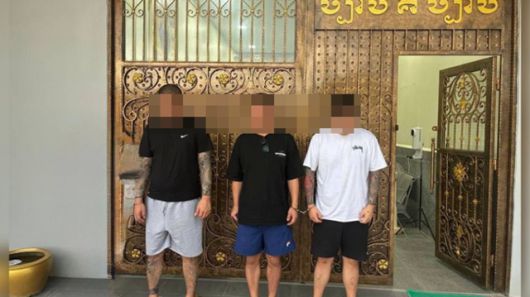 지난 15일 캄보디아 프놈펜에서 한국인 일당이 온라인 사기 조직을 이끈 혐의로 현지 경찰에 체포됐다. 프놈펜포스트 캡처