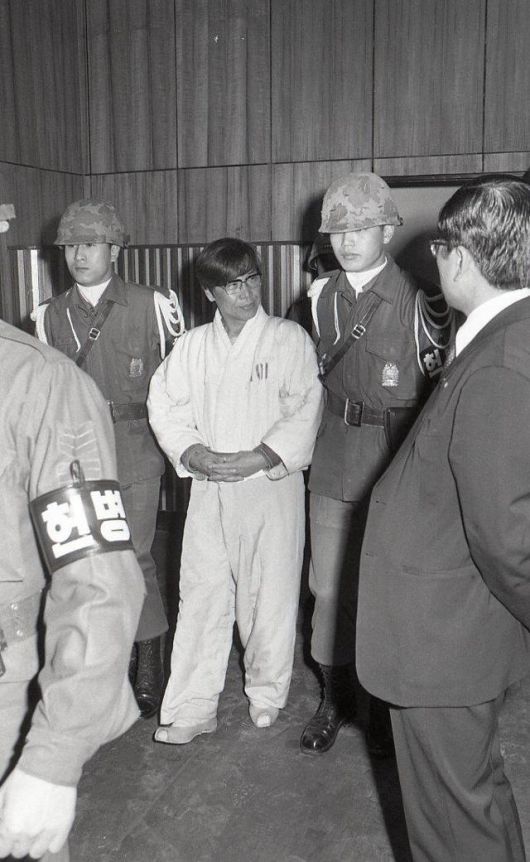 재판 받는 김재규 전 중앙정보부장의 모습. 한국일보 자료사진