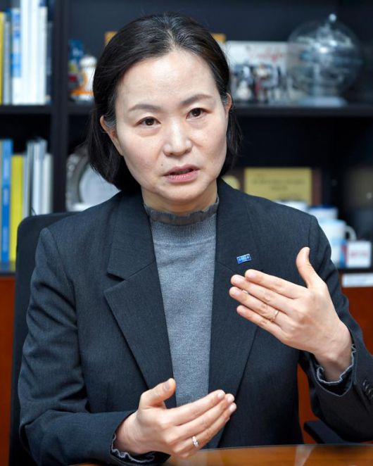 구글 시니어 프로덕트매니저(PM) 출신 IT·AI 전문가 이해민 조국혁신당 의원이 8일 서울 여의도 국회의원회관에서 쿠팡 개인정보 유출 사태 등과 관련해 말하고 있다. 임지훈 인턴기자