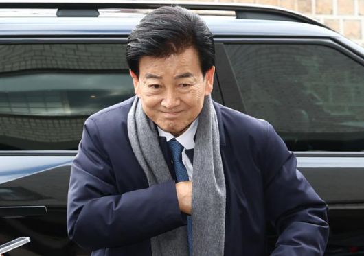 정동영 통일부 장관이 15일 서울 중구 달개비에서 열린 남북관계발전위원회 민간위원 간담회에 참석하고 있다. 뉴스1