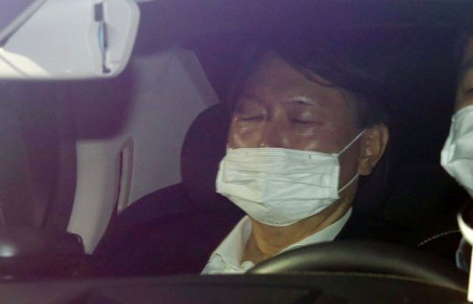 윤석열 검찰총장이 지난 11일 오전 서울 서초구 대검찰청으로 출근하고 있다. [연합]