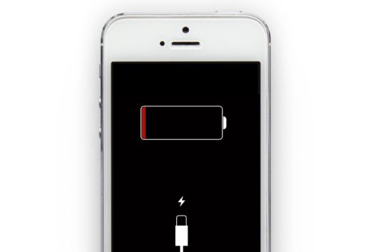 애플의 배터리 용량은 약점으로 지적된다. 지난해 출시된 아이폰12 시리즈는 ▷아이폰12미니 2227mAh ▷아이폰12·아이폰12프로 2815mAh ▷아이폰12 프로맥스 3687mAh 배터리를 장착했다. 삼성전자가 올해 출시한 갤럭시S21 시리즈는 4000~5000mAh 배터리를 탑재했다.