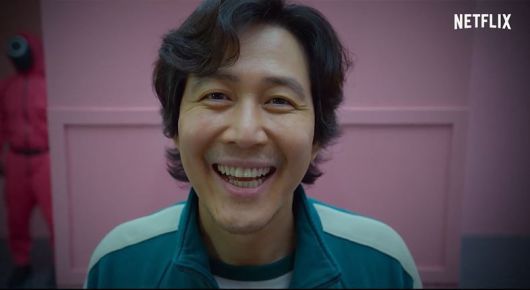 넷플릭스 오리지널 콘텐츠 오징어게임의 흥행으로 막대한 트래픽이 발생하면서, 넷플릭스의 망 무임승차 논란이 다시 도마 위에 오르고 있다. 넷플릭스 오리지널 콘텐츠 오징어게임 티저 영상 [넷플릭스 공식영상 캡처]