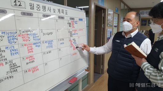 에프앤비는 12월 한달에만 35곳의 매장을 출점한다. 매월 1건이상 신규매장이 출점하는 상황이다.