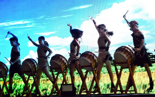 앞선 해에 열린 ‘완주와일드&로컬푸드축제’ 타악공연 [자료사진 완주군 제공]