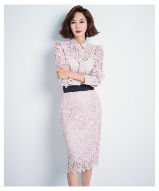 특히 아들을 잃고 직접 가해자 처단에 나선 모성 등 파격적인 면모를 보여주며 전에 없던 캐릭터를 예고하고 있다. 김남주 소속사 더퀸AMC 관계자는 "김남주 배우가 대본을 받아들자마자 작품에 깊이 빠져들며 촬영 준비에 매진하고 있다"라며 "오랜만에 시청자들과 만날 생각에 설렘과 긴장감 속에 최선을 다하고 있으니 많은 관심 부탁드린다"라고 전했다.