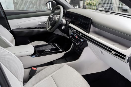 ‘투싼’의 부분변경 모델 ‘더 뉴 투싼’ 실내 [현대자동차 제공]