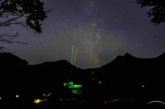 나리 빛나는 밤에 만나요 행사에 밤하늘을 수놓은 아름다운 은하수(울릉군 제공)
