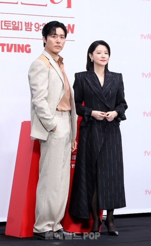 이무생, 이영애/사진=민선유기자