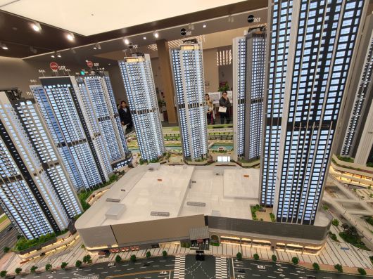 경기도 파주시 와동동 ‘힐스테이트 더 운정’ 견본주택. 아파트 한 가운데 조성되는 ‘스타필드 빌리지’가 눈에 띈다. 서영상 기자