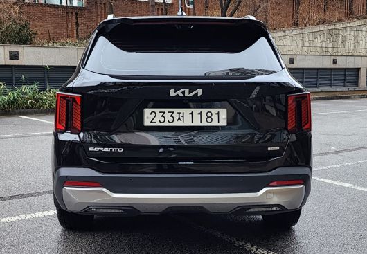 ‘더 뉴 쏘렌토’ 후면. 김성우 기자