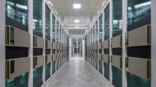 한국과학기술정보연구원이 운용중인 슈퍼컴퓨터 5호기 누리온.[헤럴드DB] 네이버 슈퍼컴퓨터 세종.[네이버 제공]