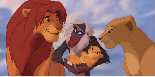 1994년 ‘라이온 킹’ 원작에서 무파사와 사라비 사이에서 아들 심바가 태어나자 예언자 원숭이 라피키가 들어보이고 있다.