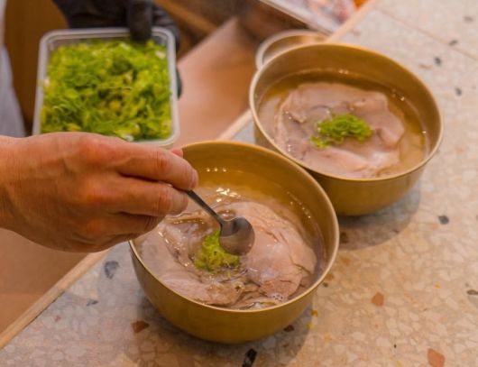 옥동식 셰프의 돼지곰탕. 인스타그램