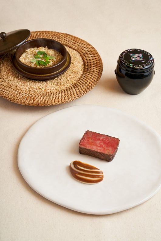 조셉 셰프가 한식에 영감을 받아 만든 요리. 에벳 제공