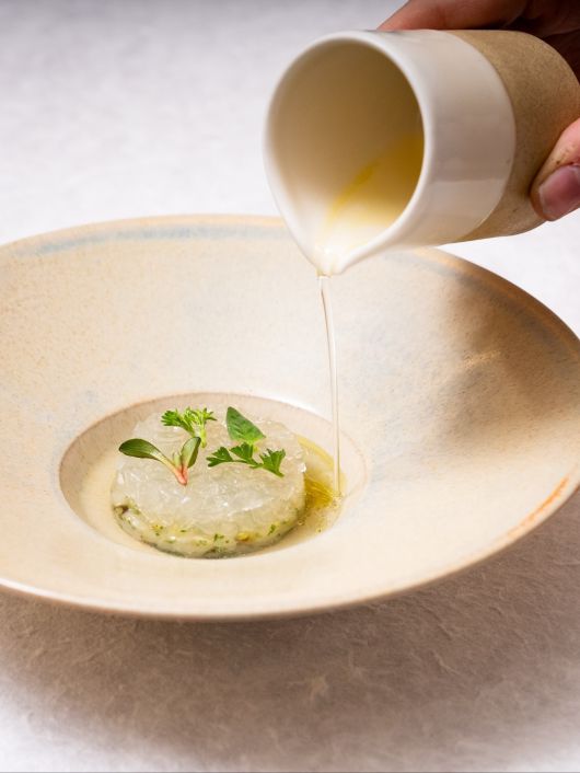 제주의 물회를 재해석한 메뉴 ‘제주‘. 에빗 제공