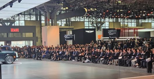 ‘2025 뉴욕 국제 오토쇼’ 현대차 부스 앞에는 신형 팰리세이드를 보기 위해 몰려든 글로벌 미디어 및 완성차 업계 관계자들로 장사진을 이뤘다. 뉴욕=서재근 기자