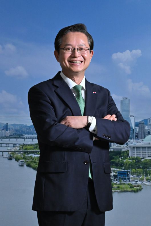 최호권 영등포구청장이 17일 오후 서울 영등포구청 집무실에서 헤럴드경제와 인터뷰에 앞서 포즈를 취하고 있다. 임세준 기자