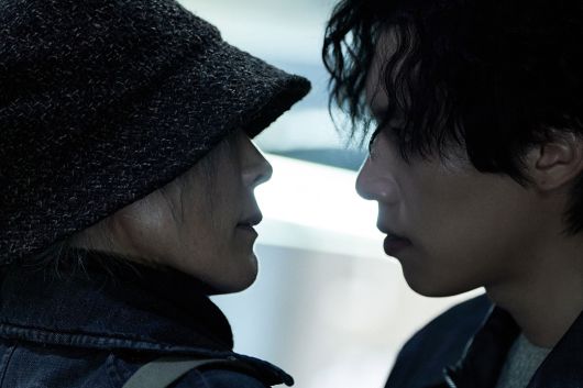 조각(이혜영)과 투우(김성철)/NEW