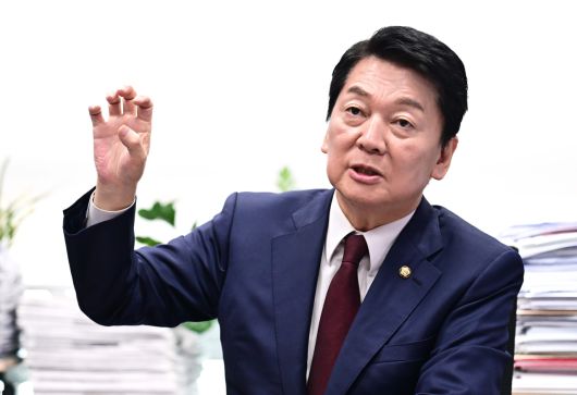 대권에 도전하는 안철수 국민의힘 의원이 25일 오전 서울 여의도 국회에서 헤럴드경제와 인터뷰를 하고 있다. 이상섭 기자