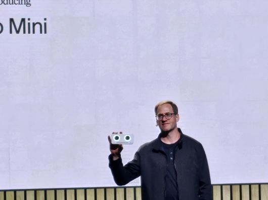 30일(현지시간) 미국 샌프란시스코에서 열린 TFH ‘At Last’ 행사에서 TFH 관계자가 새로운 인증 기기 미니 오브에 대해 발언하고 있다.[샌프란시스코=김광우 기자]