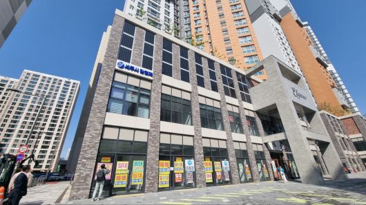 지난 2월 준공한 운암모아엘가 아파트는 시행사와 시공사간 공사비 갈등으로 지게차 등 유치권 행사가 진행되면서 갈등을 빚고 있다.