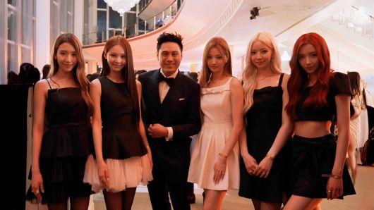 존 추 감독과 A2O MAY