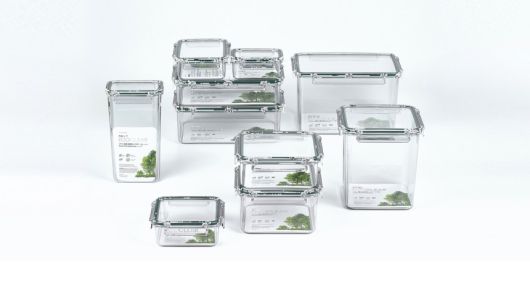 SK케미칼 코폴리에스터 제품군 ‘에코젠’으로 만들어진 밀폐용기. [SK케미칼 제공]