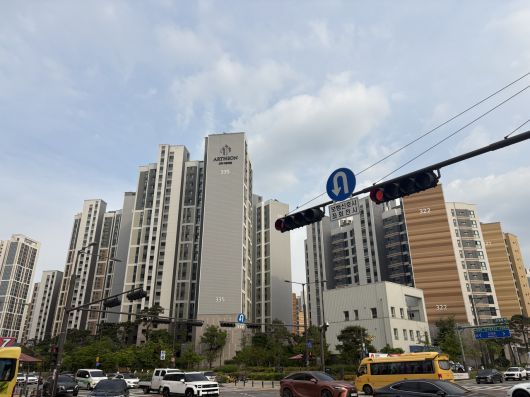 고덕 ‘아르테온’ 단지 전경. [정주원 기자]