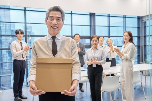 금융권이 400조원 규모의 퇴직연금 시장에서 치열한 경쟁을 펼치고 있다. 최근 증권사들이 퇴직연금을 공격적으로 키우는 상황에서 은행들은 차별화된 전략으로 퇴직연금 선두 자리를 유지하는 데 공을 들이고 있다. [게티이미지뱅크]