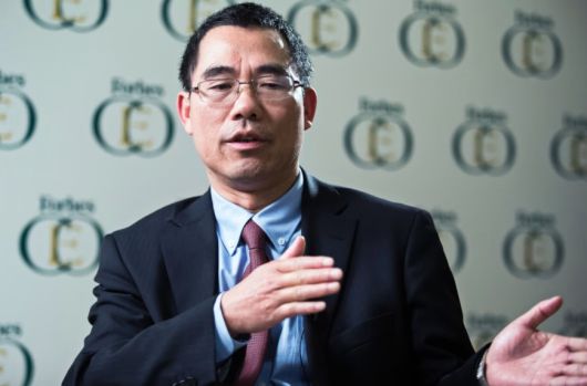 지난 2016년 폐교 위기에 몰린 미국 뉴욕군사학교(NYMA)를 인수하며 재건에 나섰던 중국 부동산 사업가 빈센트 톈취안 모. [인터넷 캡처]