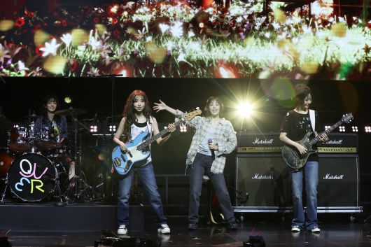 그룹 QWER(큐더블유이알) [연합]