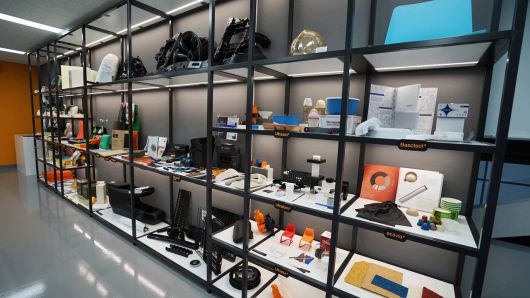 바스프 크리에이션 센터 내부 모습. 바스프 소재를 적용한 다양한 제품들이 전시돼 있다. [바스프 제공]