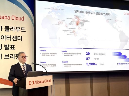 윤용준 알리바바 클라우드 인텔리전스 한국 총괄 지사장이 19일 서울 강남구 소재 파르나스 호텔에서 열린 간담회에서 발언하고 있다. [알리바바 클라우드 제공]