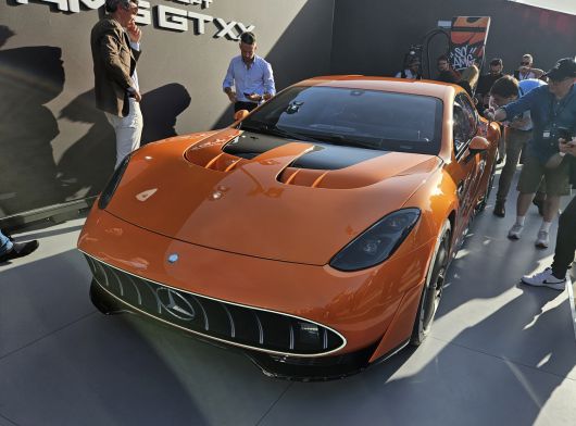 메르세데스-AMG가 지난 25일(현지시간) 세계 최초로 공개한 ‘콘셉트 AMG GT XX’ 외관. 독일 아팔터바흐=서재근 기자