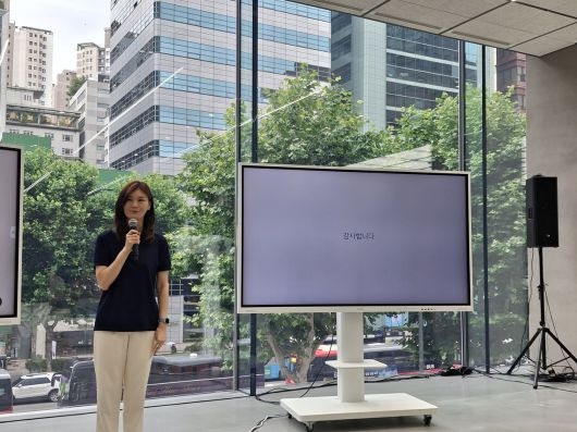 김효린 현대차·기아 피처(Feature)전략실 상무가 취재진의 물음에 대답하고 있다. [김성우 기자]