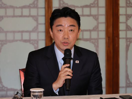 강훈식 대통령 비서실장 6일 서울 종로구 삼청동 총리공관에서 열린 고위당정협의회에서 발언하고 있다. [연합]