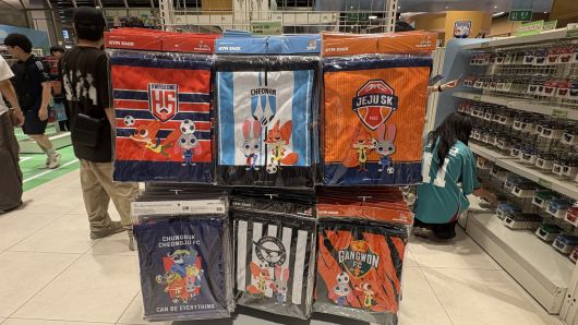 지난 25일 서울 영등포구 더현대 서울에서 열린 ‘K-리그·주토피아’ 팝업스토어 매장 모습. 신현주 기자