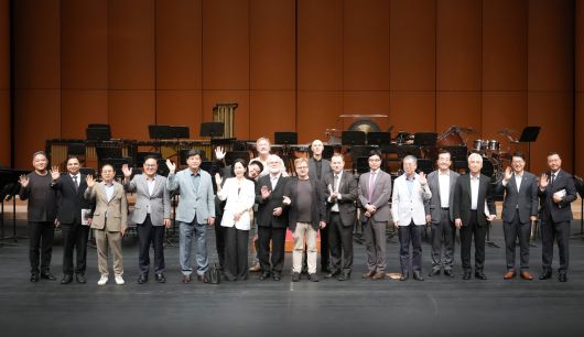 세계적인 음악축제로 부상한 곤지암뮤직페스티벌(GMF)이 지난 2일 개막식을 연 가운데 개막 공연이 끝난 후 방세환(왼쪽에서 다섯번째), 백수현(왼쪽에서 여섯번째) GMF 이사장 등 참석자들이 단체촬영을 하고 있다.  <사진=곤지암뮤직페스티벌>