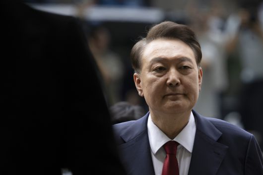 윤석열 전 대통령이 지난달 9일 오후 서울 서초구 서울중앙지방법원에서 열린 구속 전 피의자심문(영장실질심사)을 받기 위해 출석하고 있다. 사진공동취재단