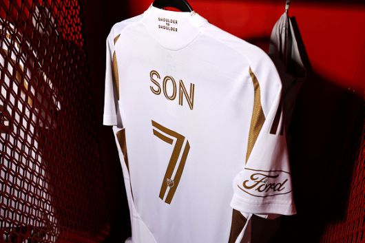 손흥민의 LAFC 유니폼이 미국 스포츠 전종목을 통틀어 가장 많은 판매고를 올린 것으로 나타났다. [게티이미지]